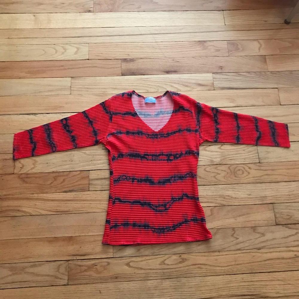 ribbed v-neck